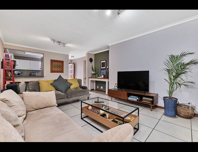 2 BEDROOM SIMPLEX SOLD IN PRESIDENT RIDGE